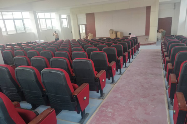 禮堂椅價格怎么去進(jìn)行衡量 哪家劃算？