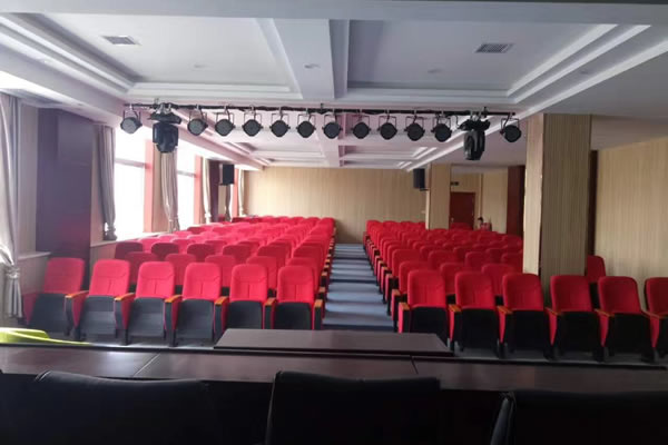 選擇禮堂椅尺寸時需要注意哪些問題